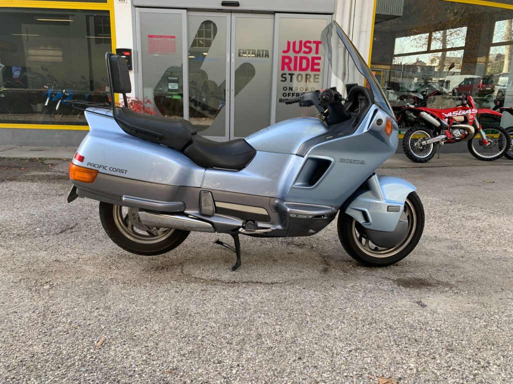 Honda PC 800