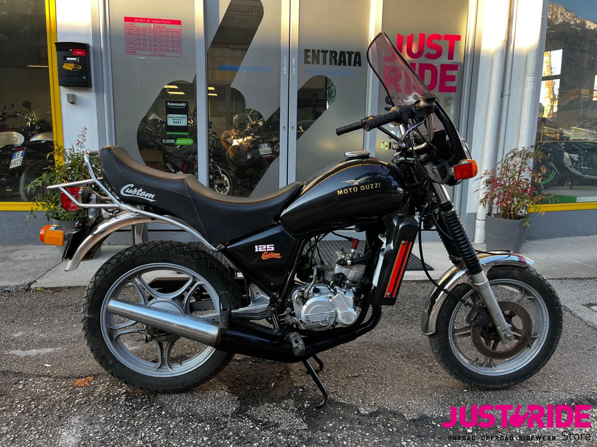 Moto Guzzi Custom 125