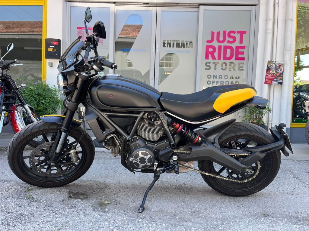 Ducati Scrambler 800 Full Throttle