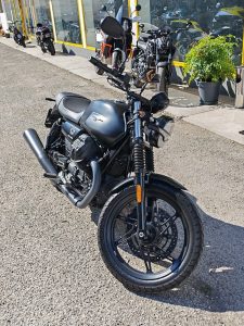 Moto Guzzi V7 Stone (2021 – 24)