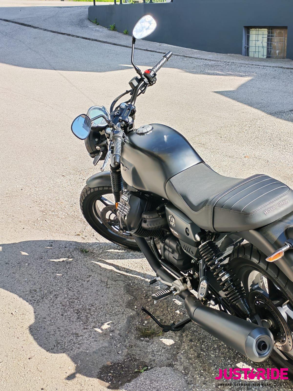 Moto Guzzi V7 Stone (2021 – 24)