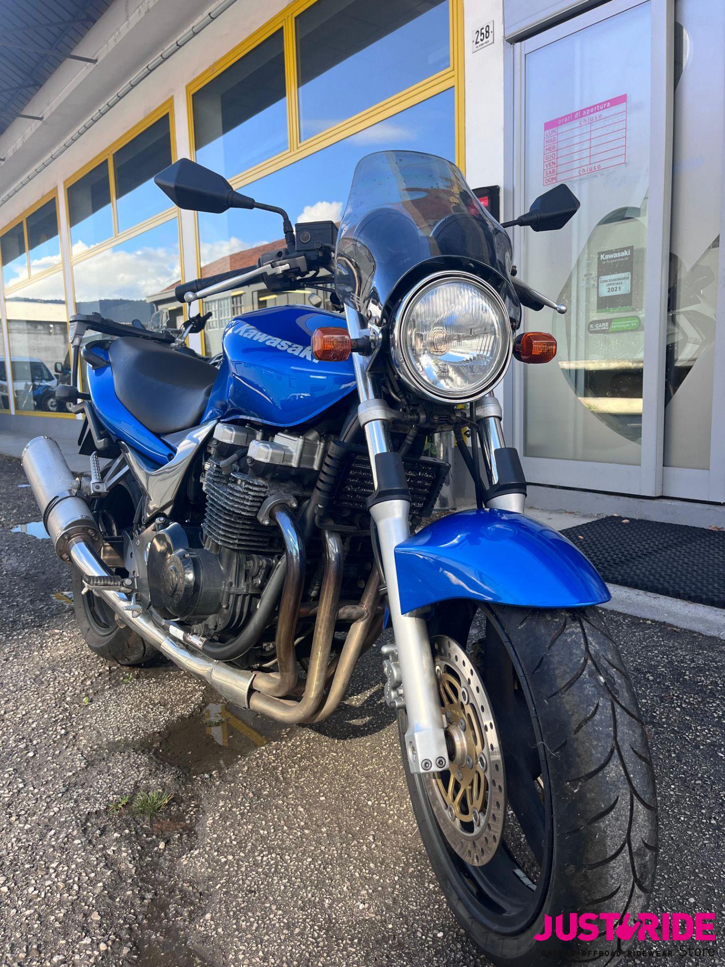 Kawasaki ZR-7 (2001 – 04)