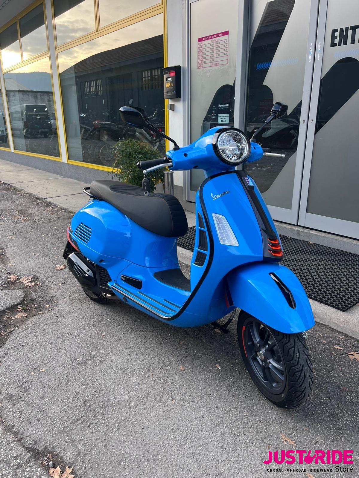 Vespa GTS 125 Super Sport