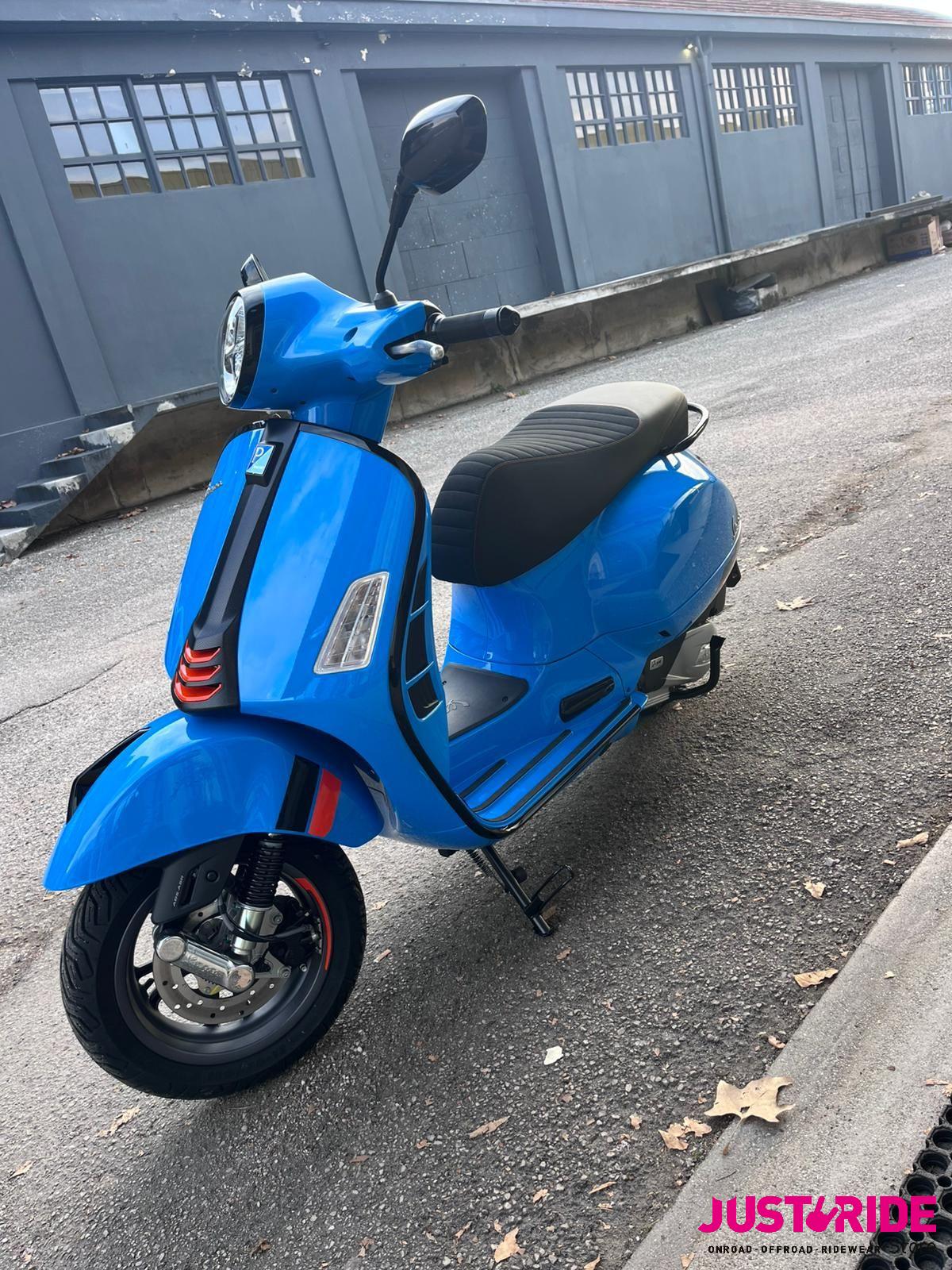 Vespa GTS 125 Super Sport