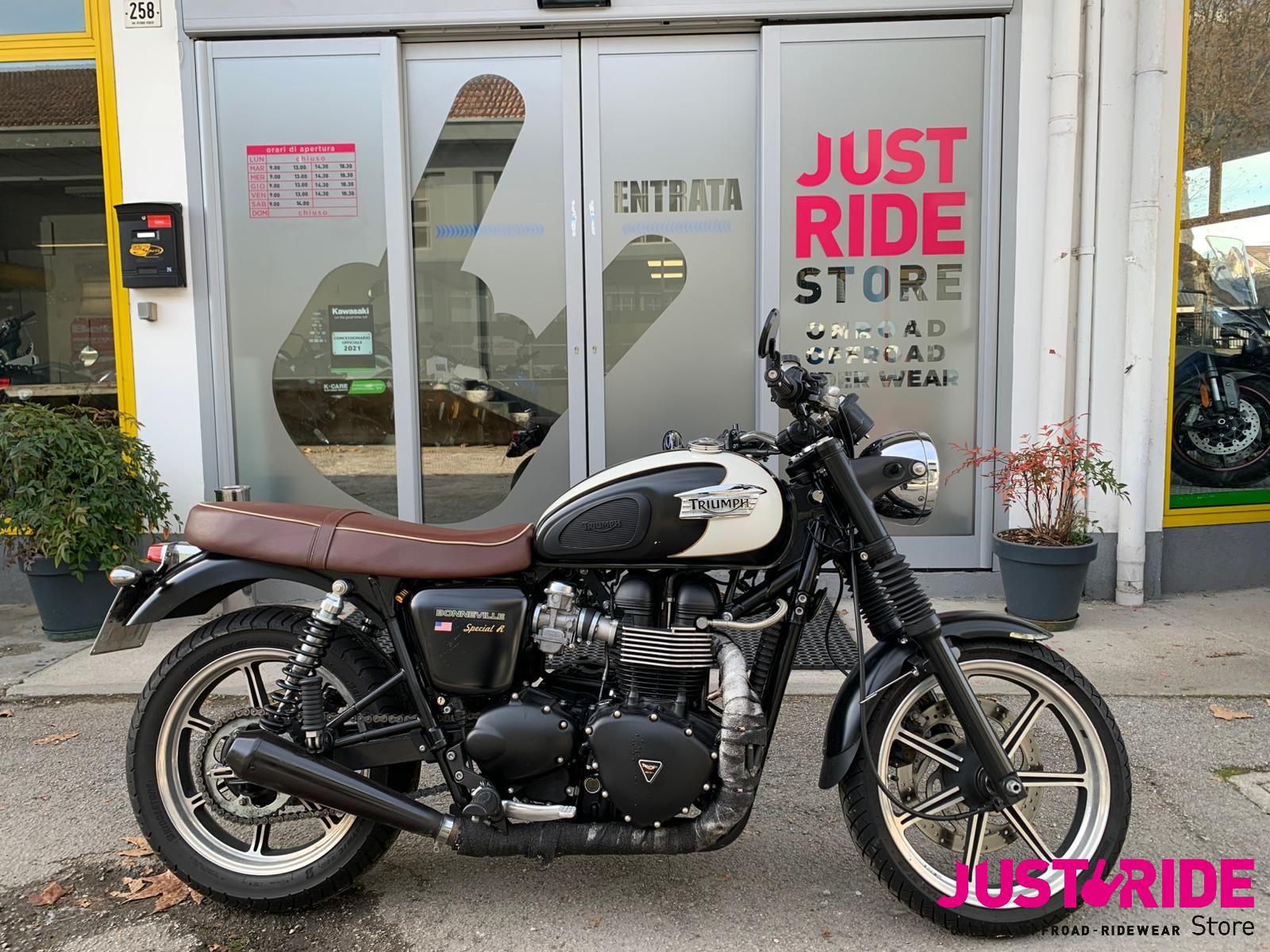 Triumph Bonneville T100