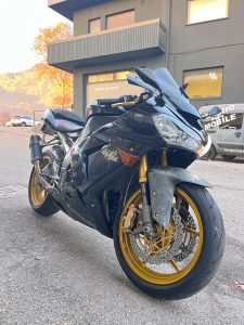 Kawasaki Ninja 1000 ZX-10R (2004 – 05)