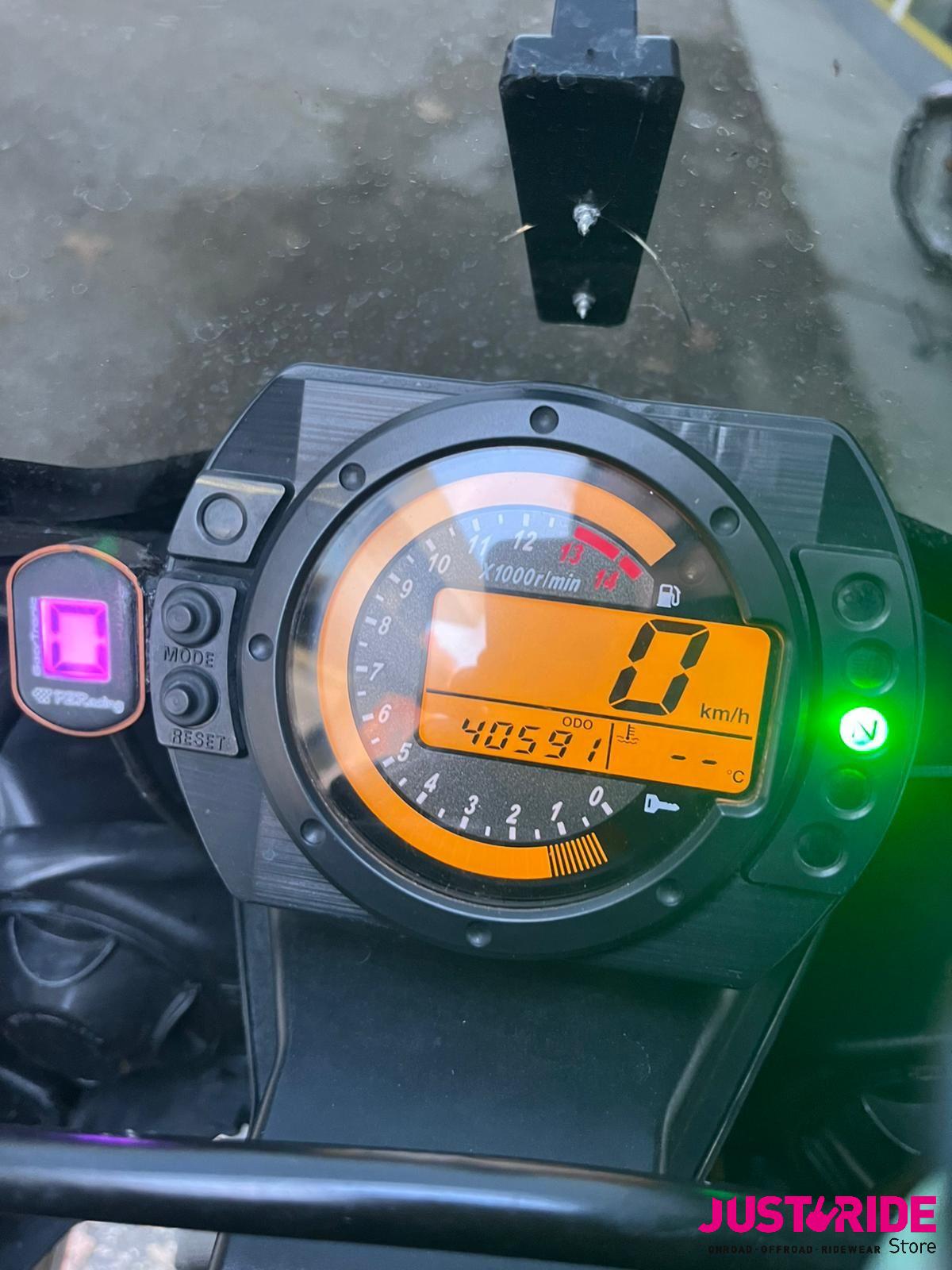 Kawasaki Ninja 1000 ZX-10R (2004 – 05)