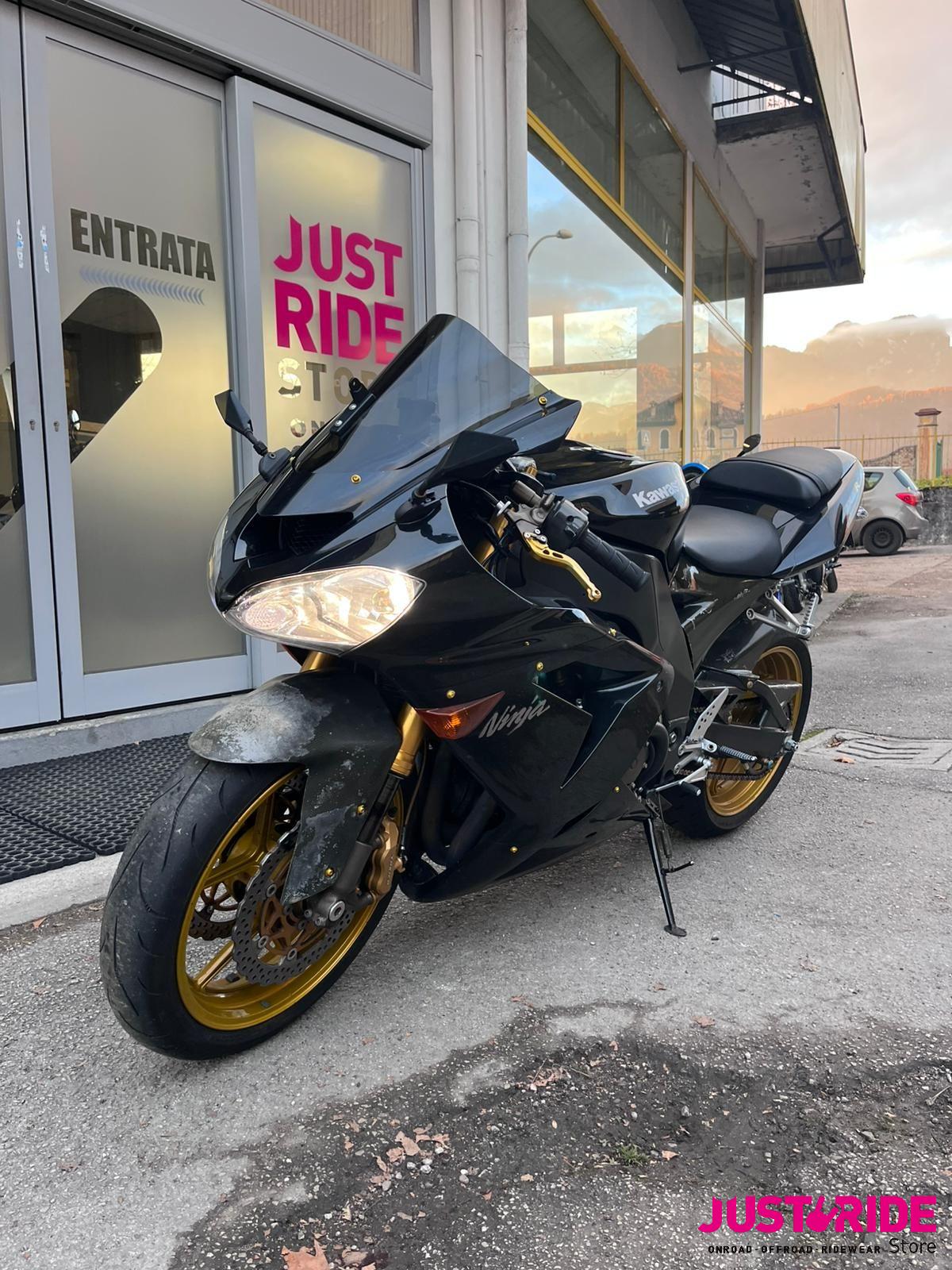 Kawasaki Ninja 1000 ZX-10R (2004 – 05)