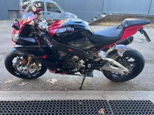 Aprilia RSV4 Factory