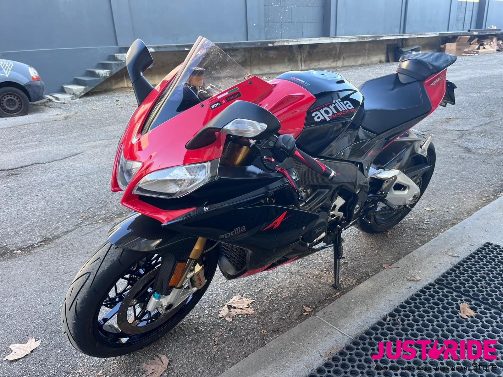 Aprilia RSV4 Factory