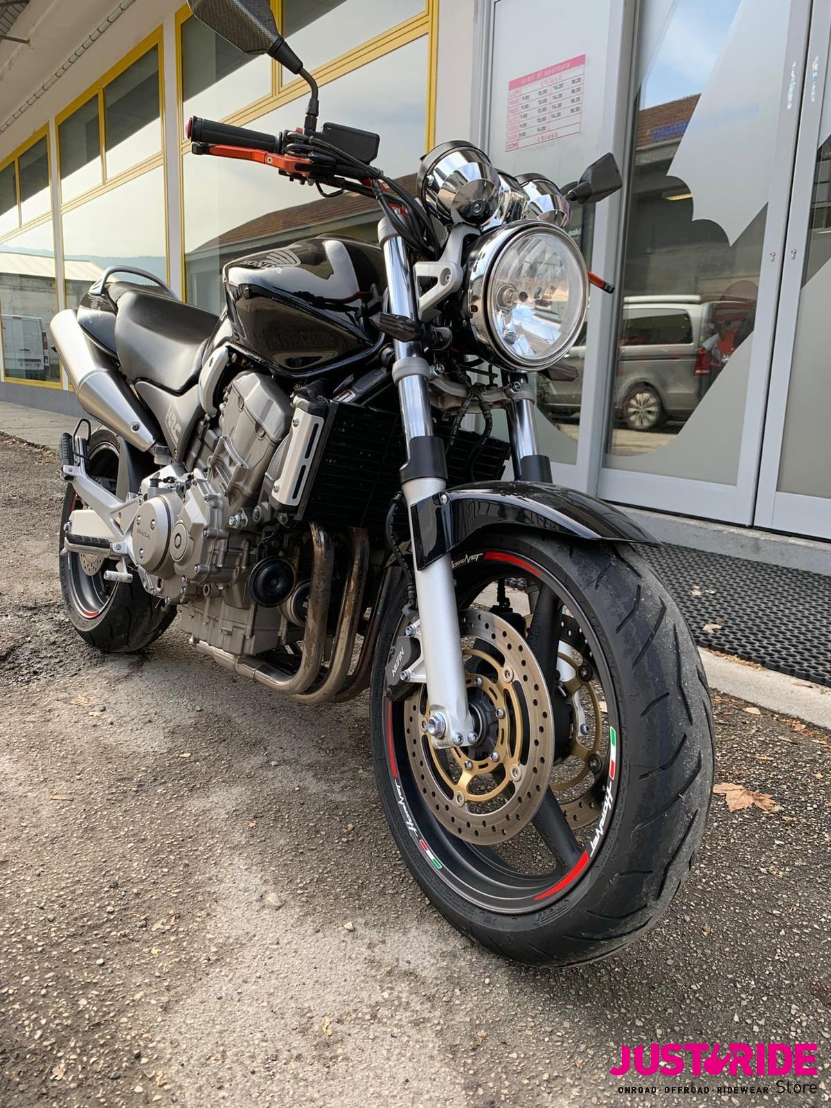 Honda Hornet 900