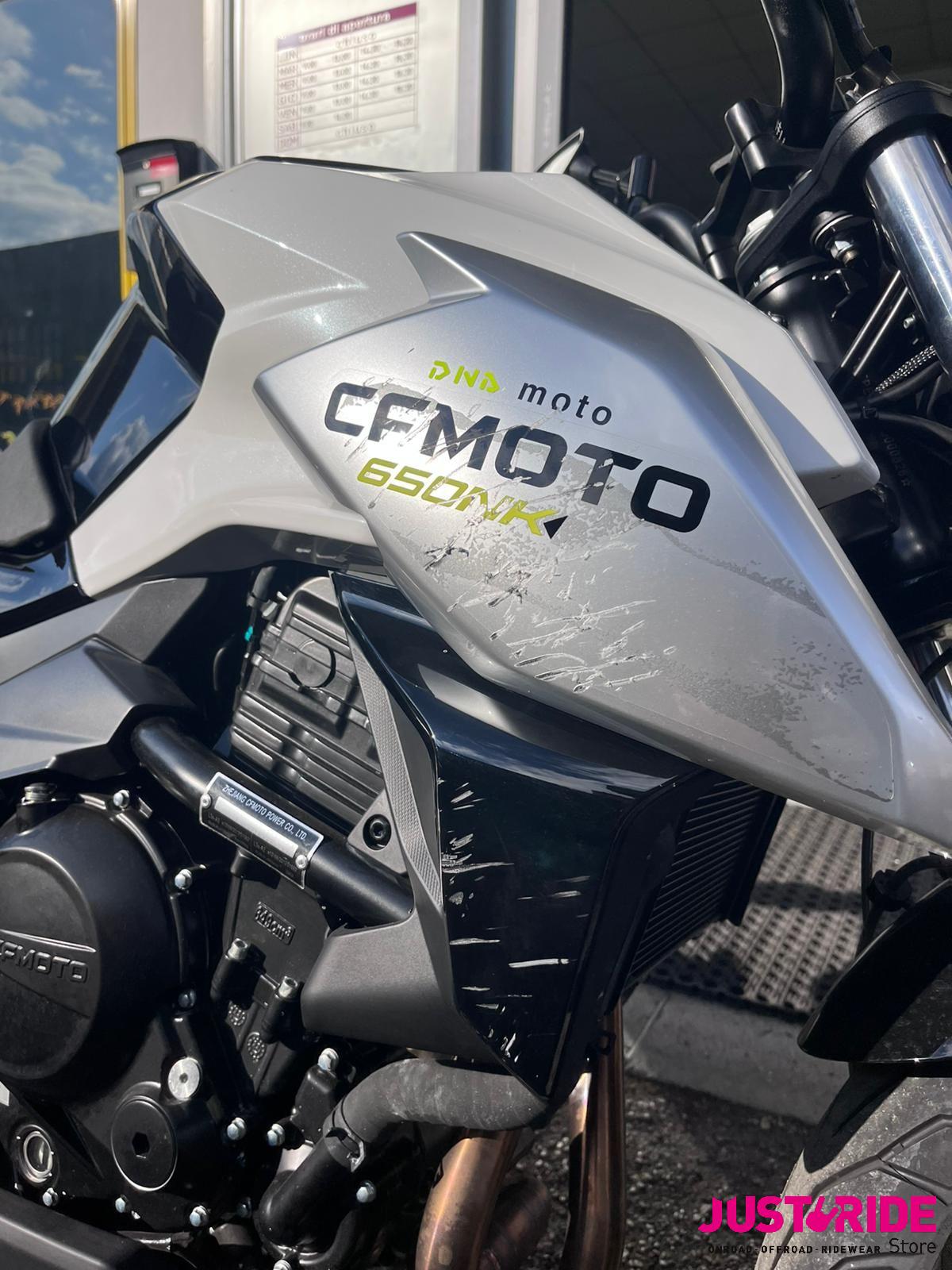 CFMOTO 650NK