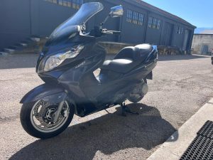 Suzuki Burgman AN 400