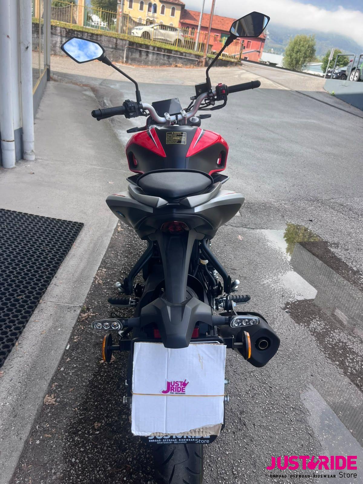 QJ Motor SRK 125 S
