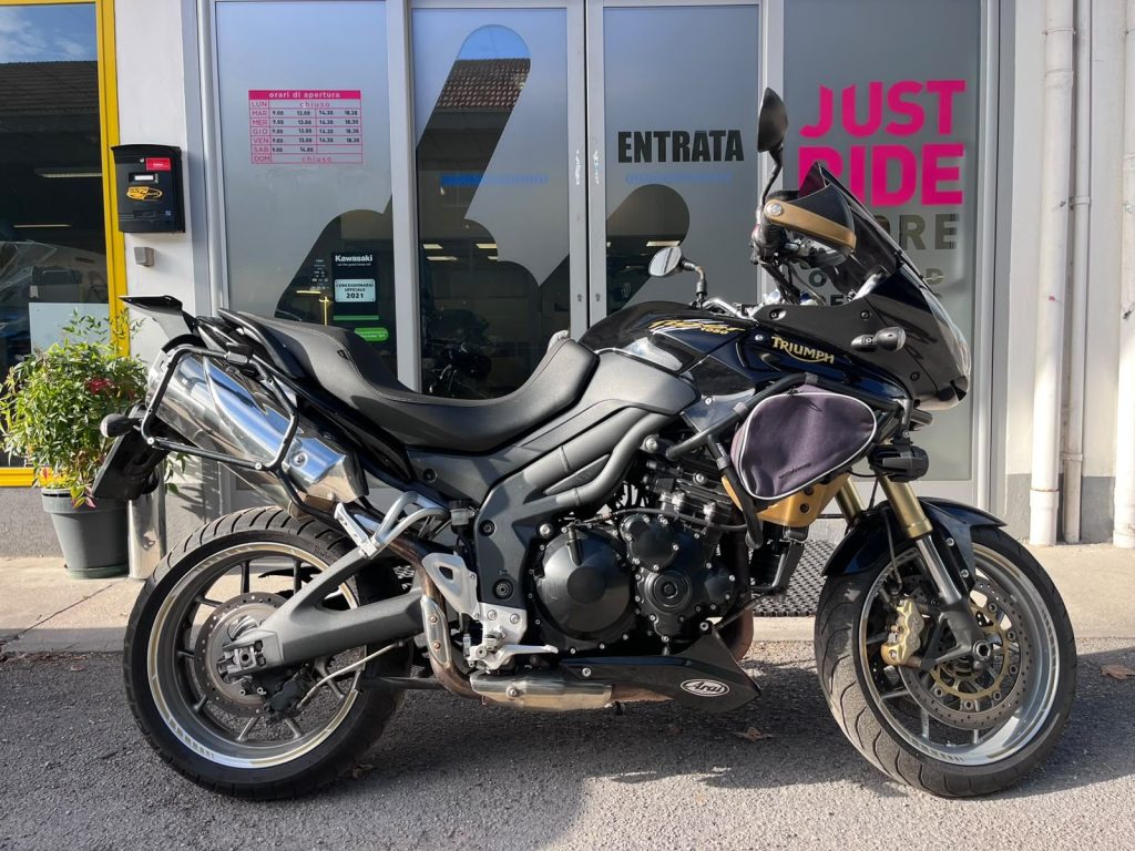 Triumph Tiger 1050